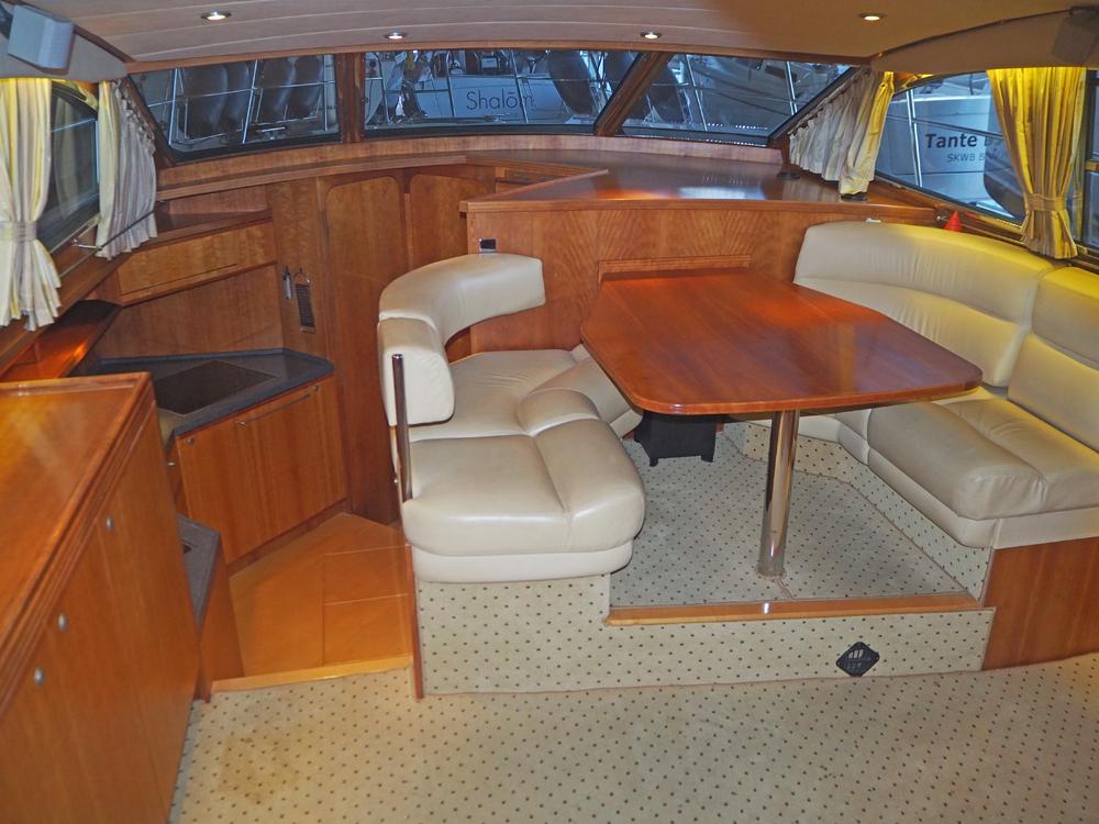 Salon, H&eacute;bergements